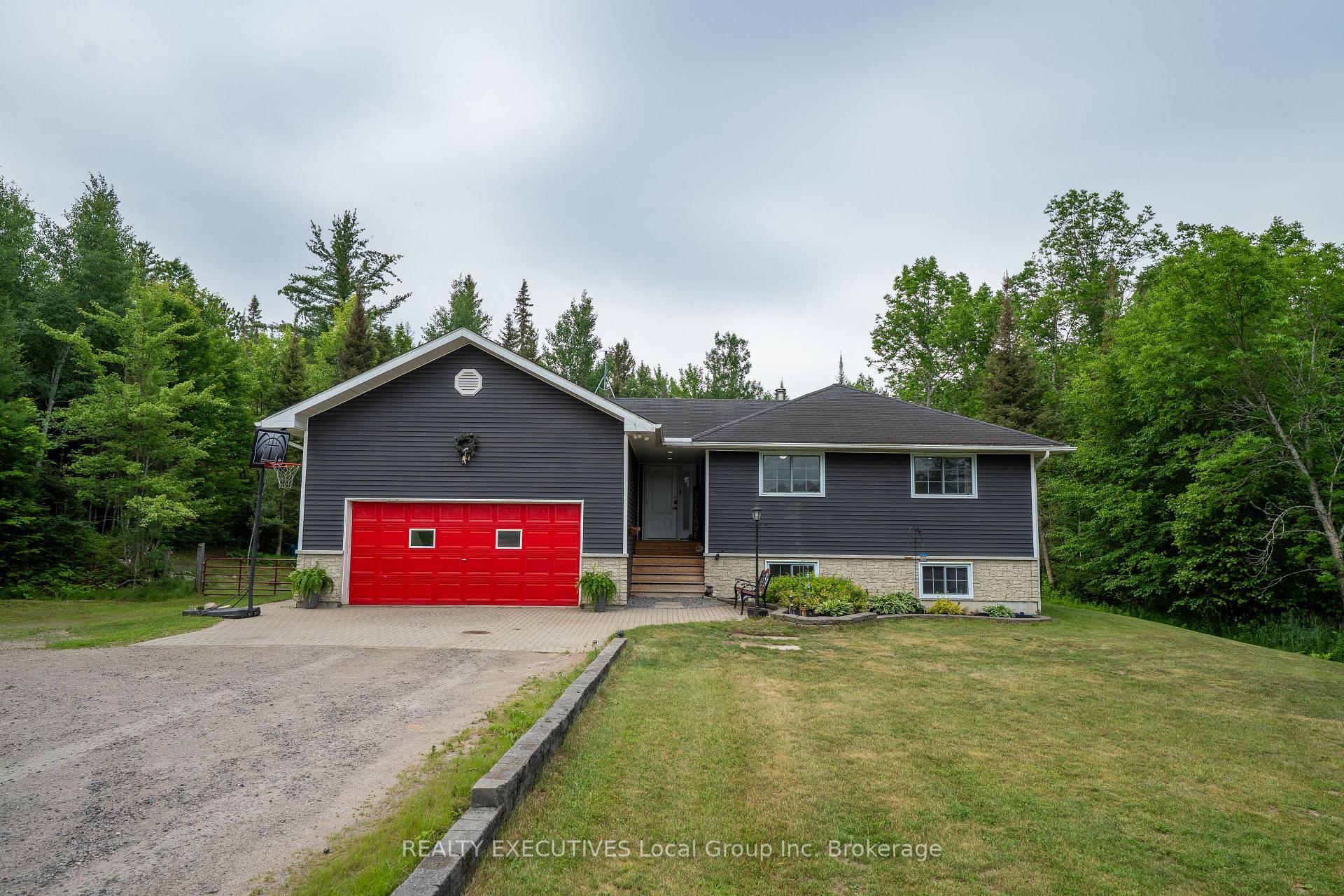 Photo 46 of 863 Highway 654, Callander — HOMEH