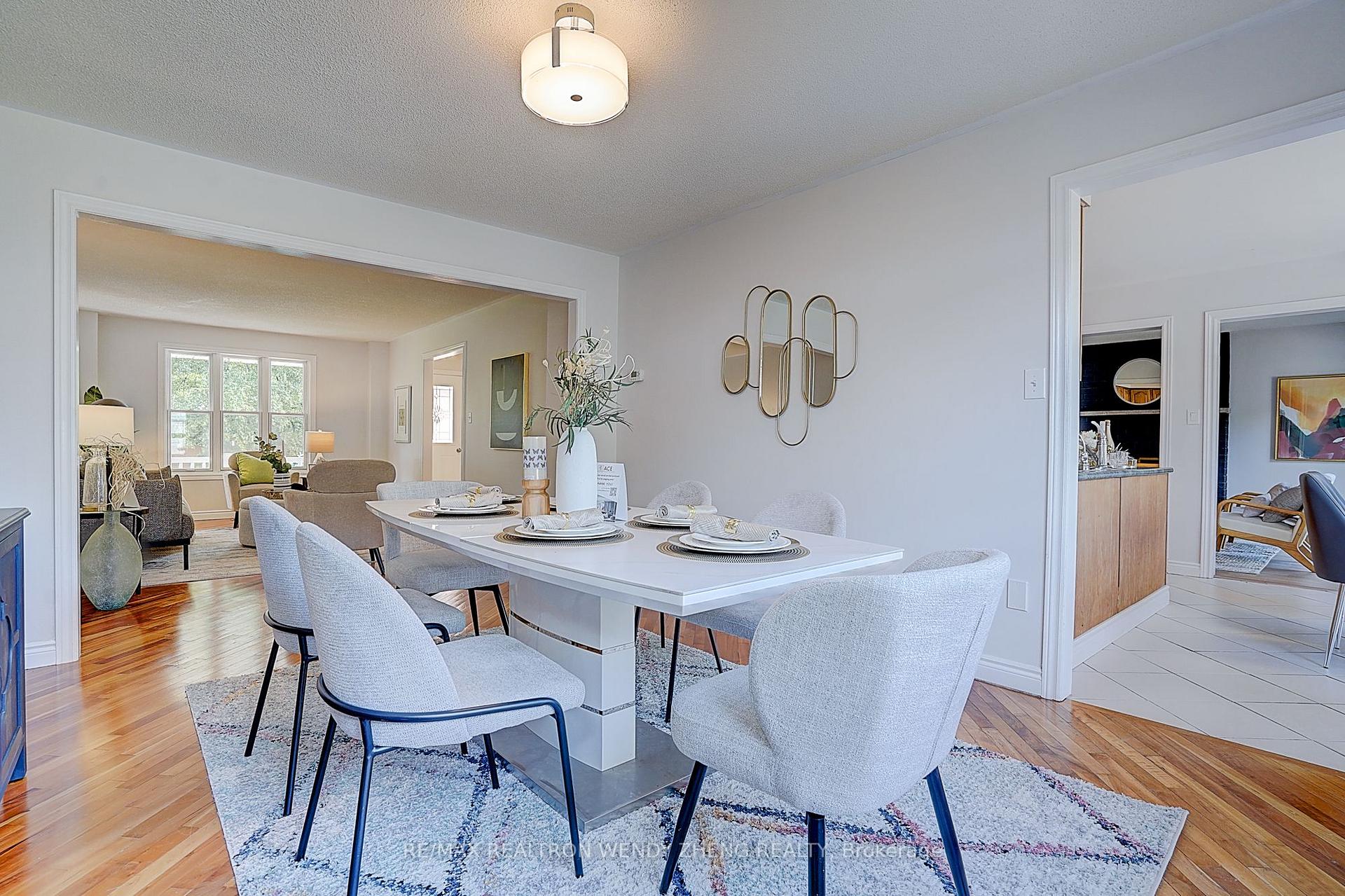 Photo 10 of 17 Pebblebeach Drive, Clarington, Courtice — HOMEH