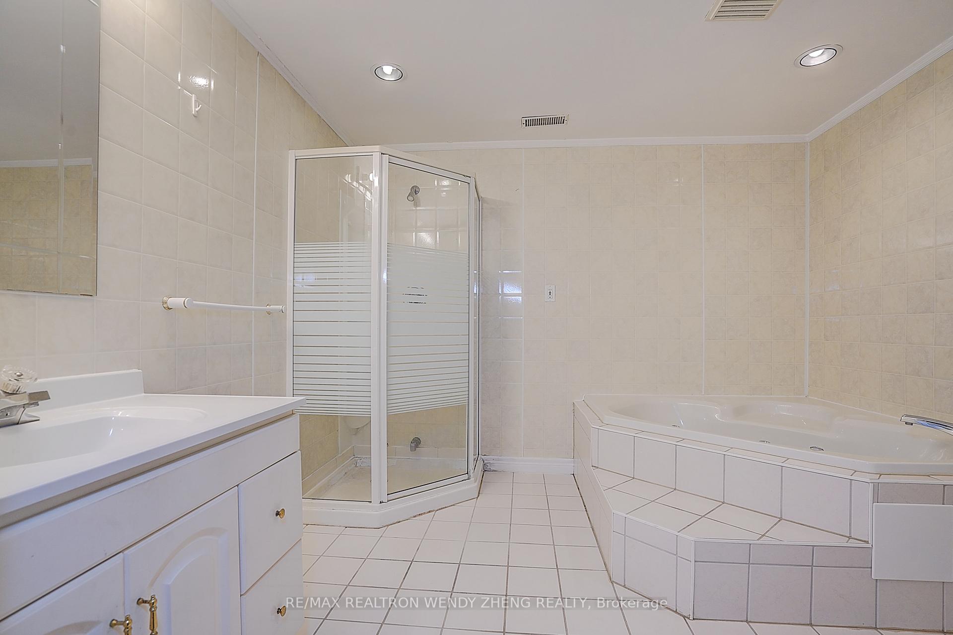 Photo 45 of 17 Pebblebeach Drive, Clarington, Courtice — HOMEH