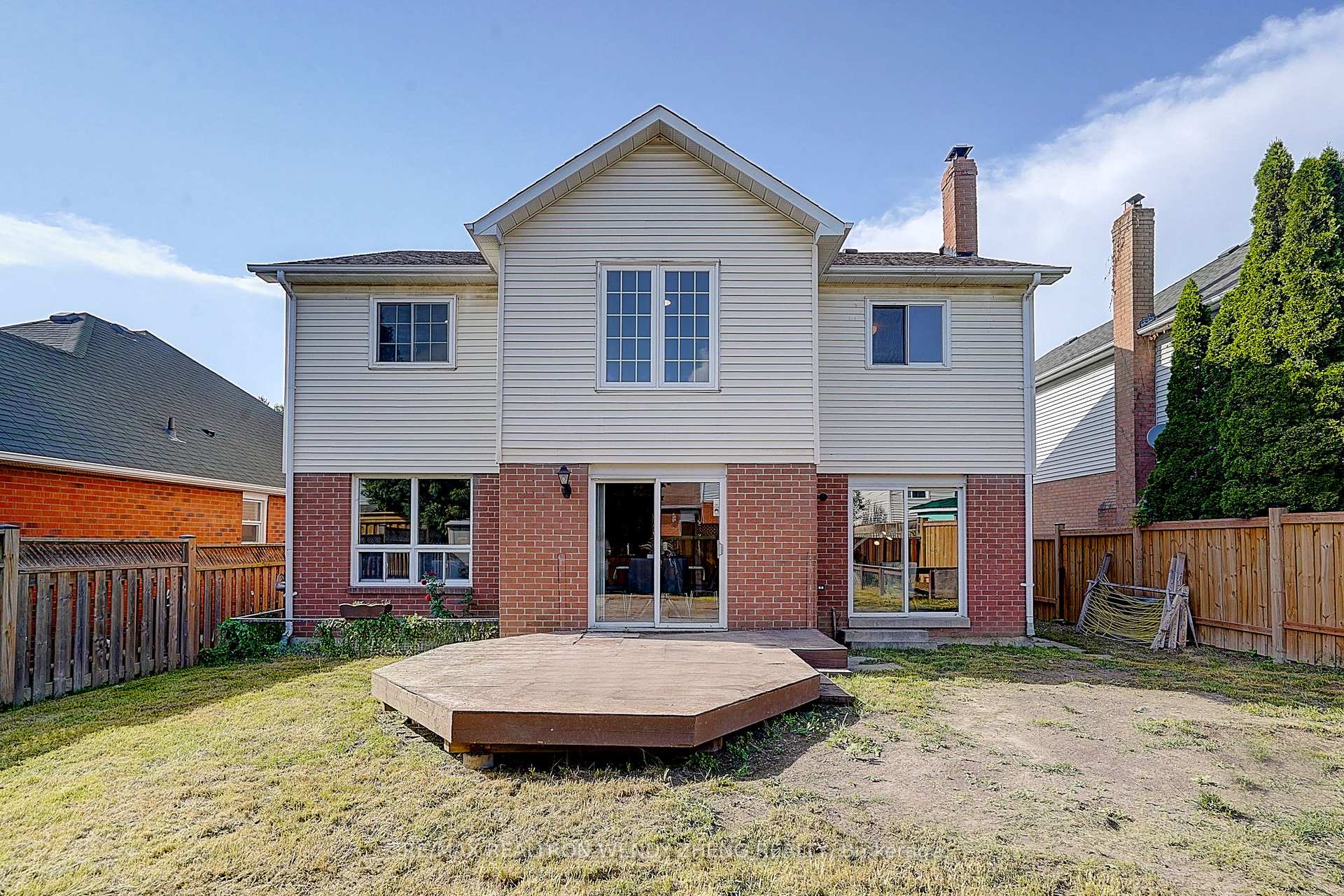 Photo 46 of 17 Pebblebeach Drive, Clarington, Courtice — HOMEH