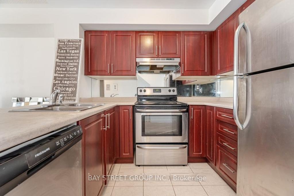 Photo 3 of Unit 83, 3250 Bentley Drive, Mississauga, Churchill Meadows — HOMEH