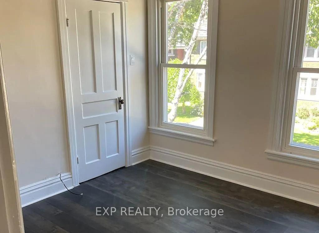 Photo 3 of 193 Burris Street, Hamilton, St. Clair — HOMEH