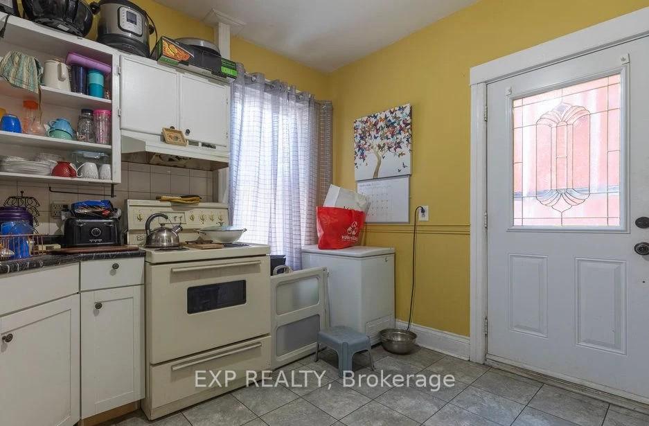 Photo 12 of 193 Burris Street, Hamilton, St. Clair — HOMEH