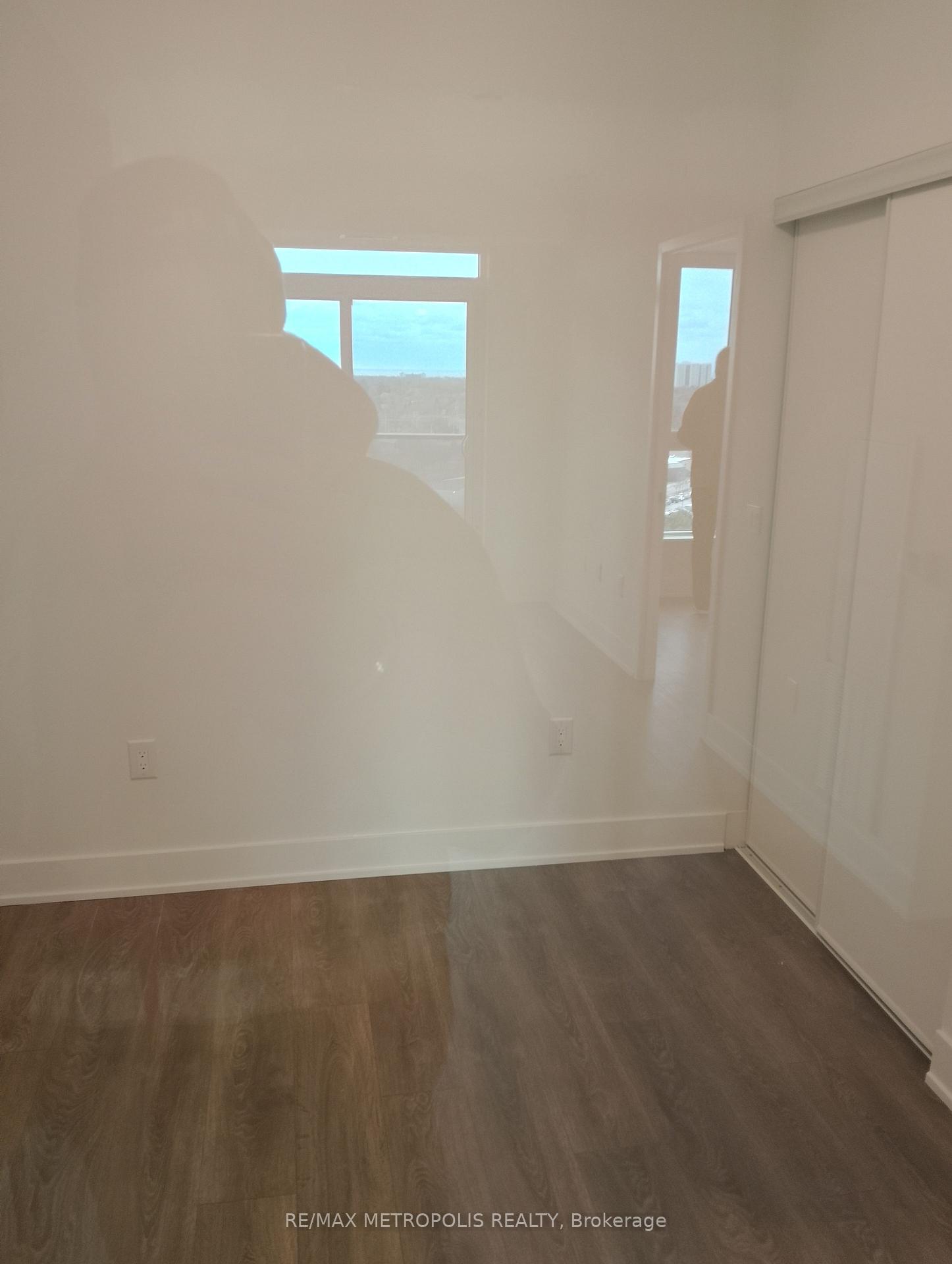 Photo 4 of Unit 1110, 204 Burnhamthorpe Road E, Mississauga, Mississauga Valleys — HOMEH