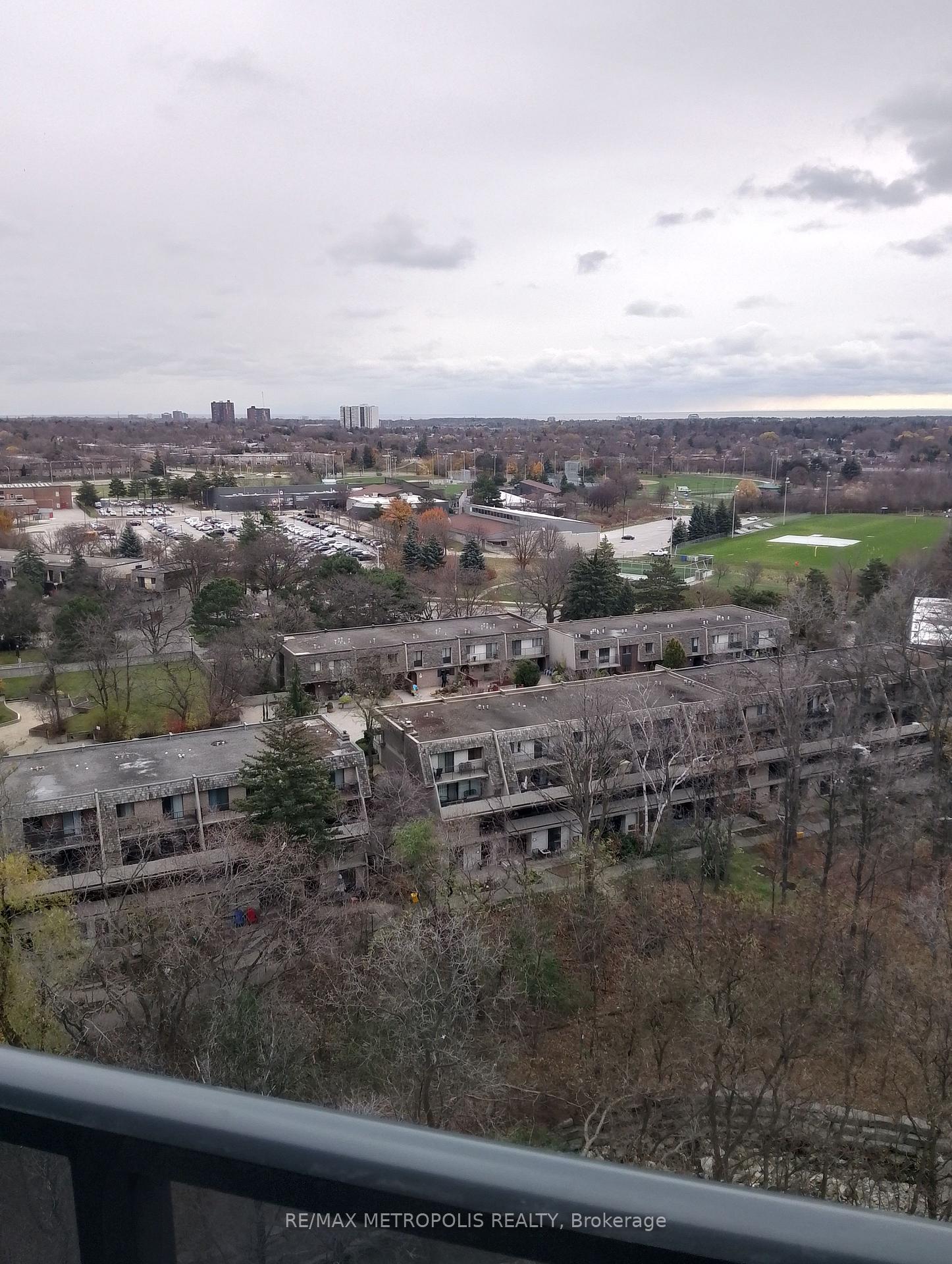 Photo 8 of Unit 1110, 204 Burnhamthorpe Road E, Mississauga, Mississauga Valleys — HOMEH