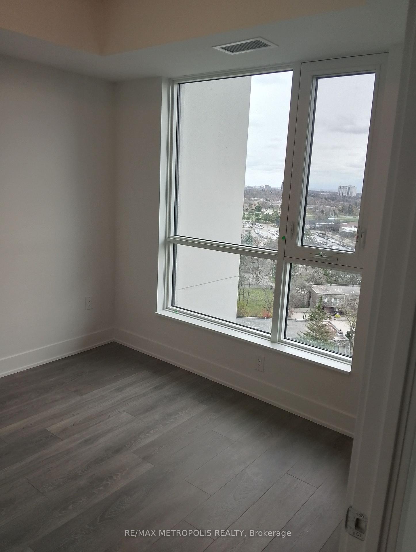 Photo 10 of Unit 1110, 204 Burnhamthorpe Road E, Mississauga, Mississauga Valleys — HOMEH
