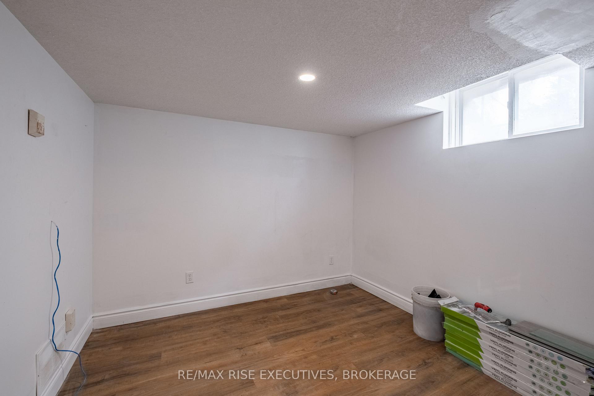 Photo 9 of 61 Seventh Avenue, Kingston, East of Sir John A. Blvd — HOMEH