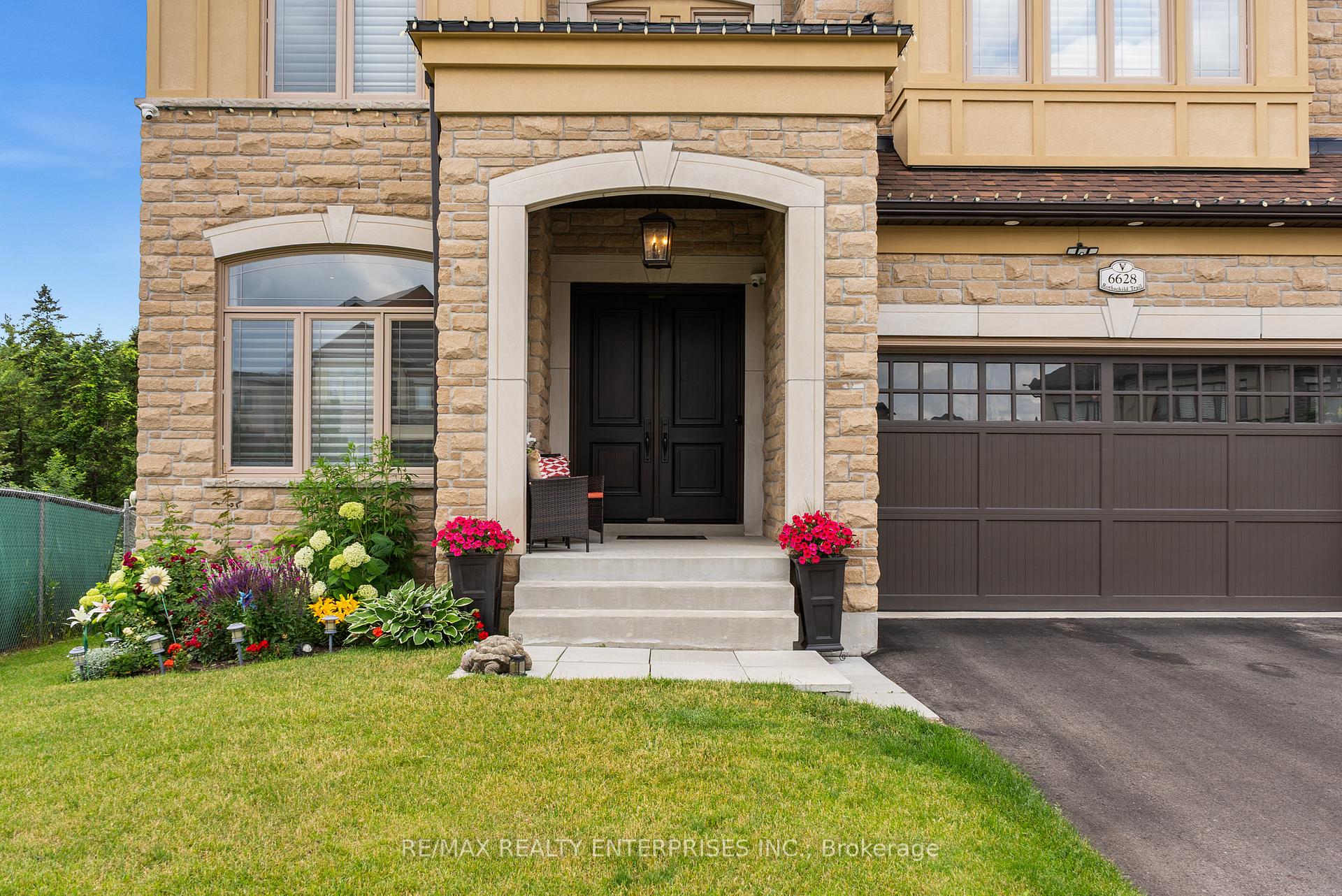 Photo 3 of 6628 Rothschild Trail, Mississauga, Meadowvale Village — HOMEH