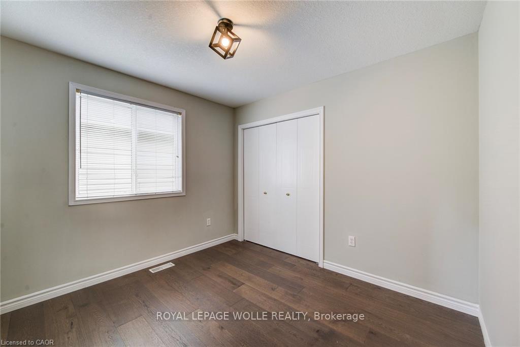 Photo 24 of 182 Kerwood Drive, Cambridge, Hespeler Village — HOMEH