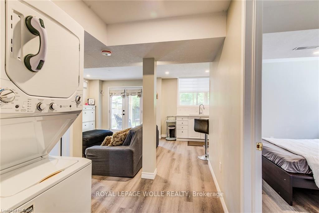 Photo 35 of 182 Kerwood Drive, Cambridge, Hespeler Village — HOMEH