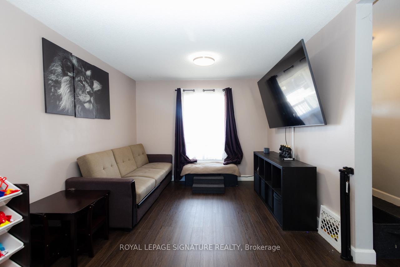 Photo 6 of 317 Britannia Avenue, Hamilton, Homeside — HOMEH