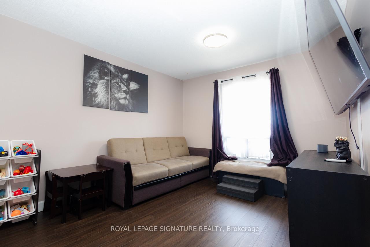Photo 7 of 317 Britannia Avenue, Hamilton, Homeside — HOMEH