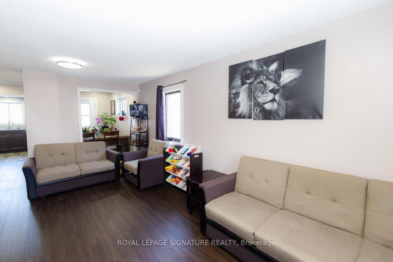 Photo 9 of 317 Britannia Avenue, Hamilton, Homeside — HOMEH