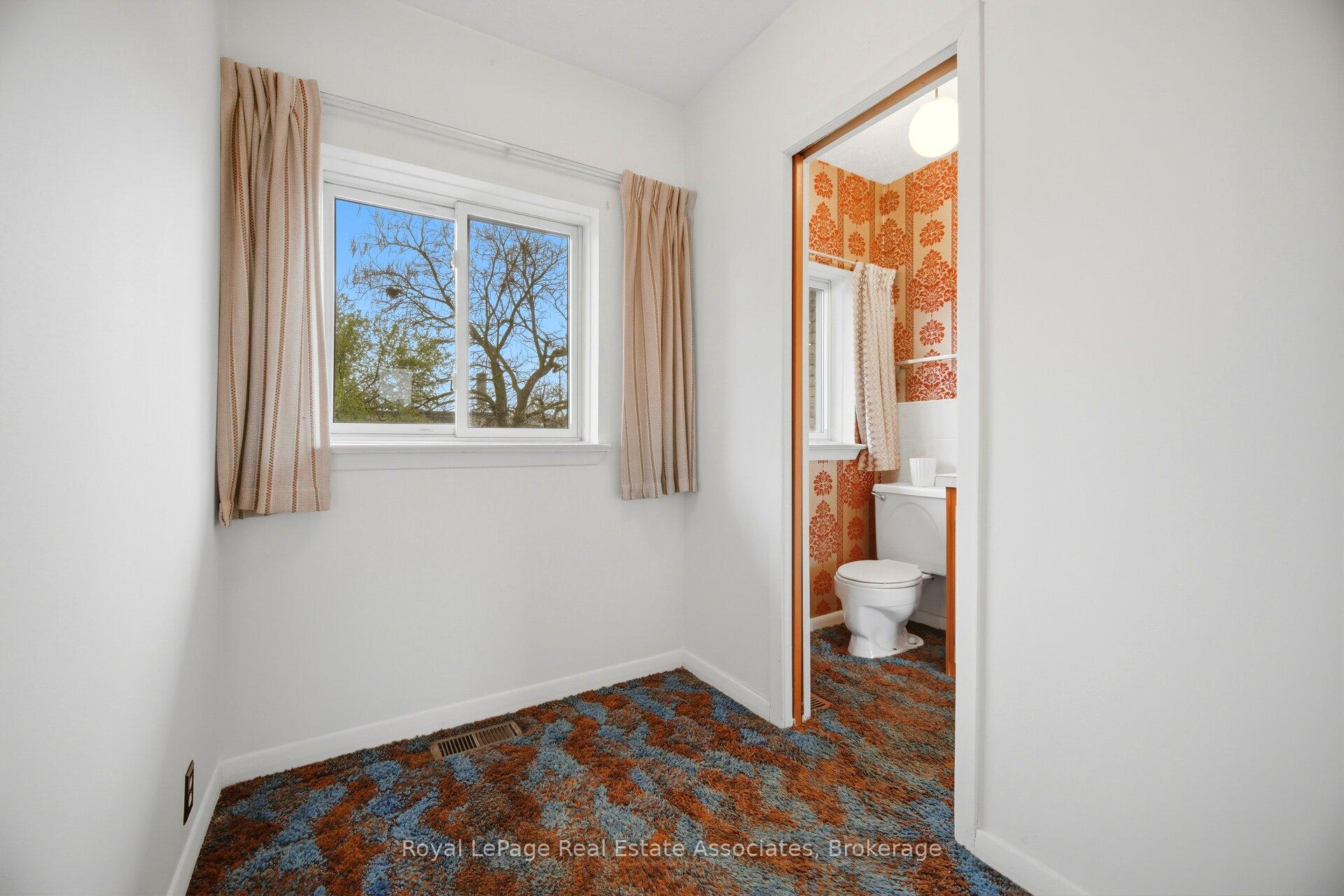Photo 30 of 193 Kingsview Boulevard, Etobicoke, Kingsview Village-The Westway — HOMEH