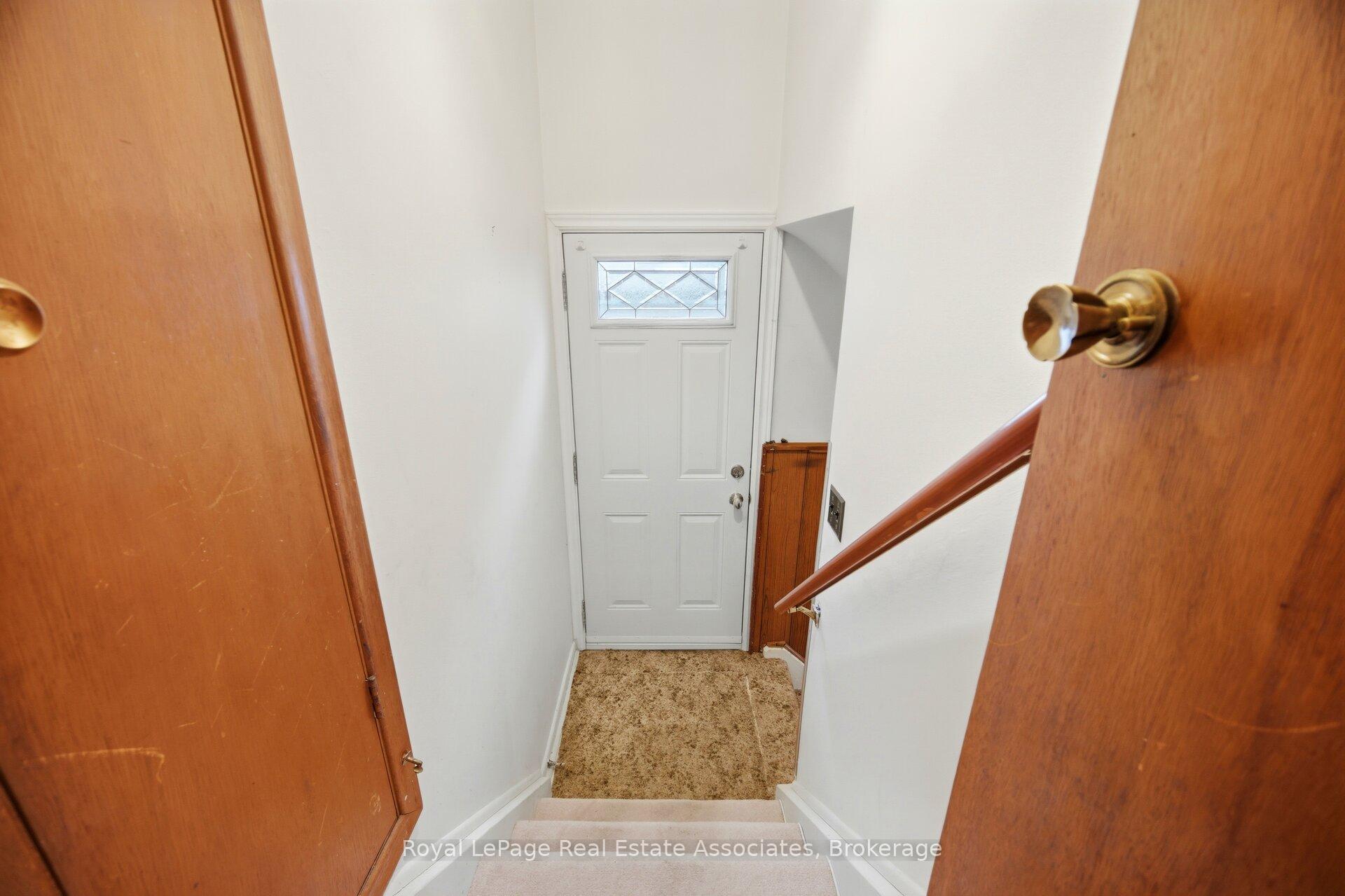 Photo 38 of 193 Kingsview Boulevard, Etobicoke, Kingsview Village-The Westway — HOMEH