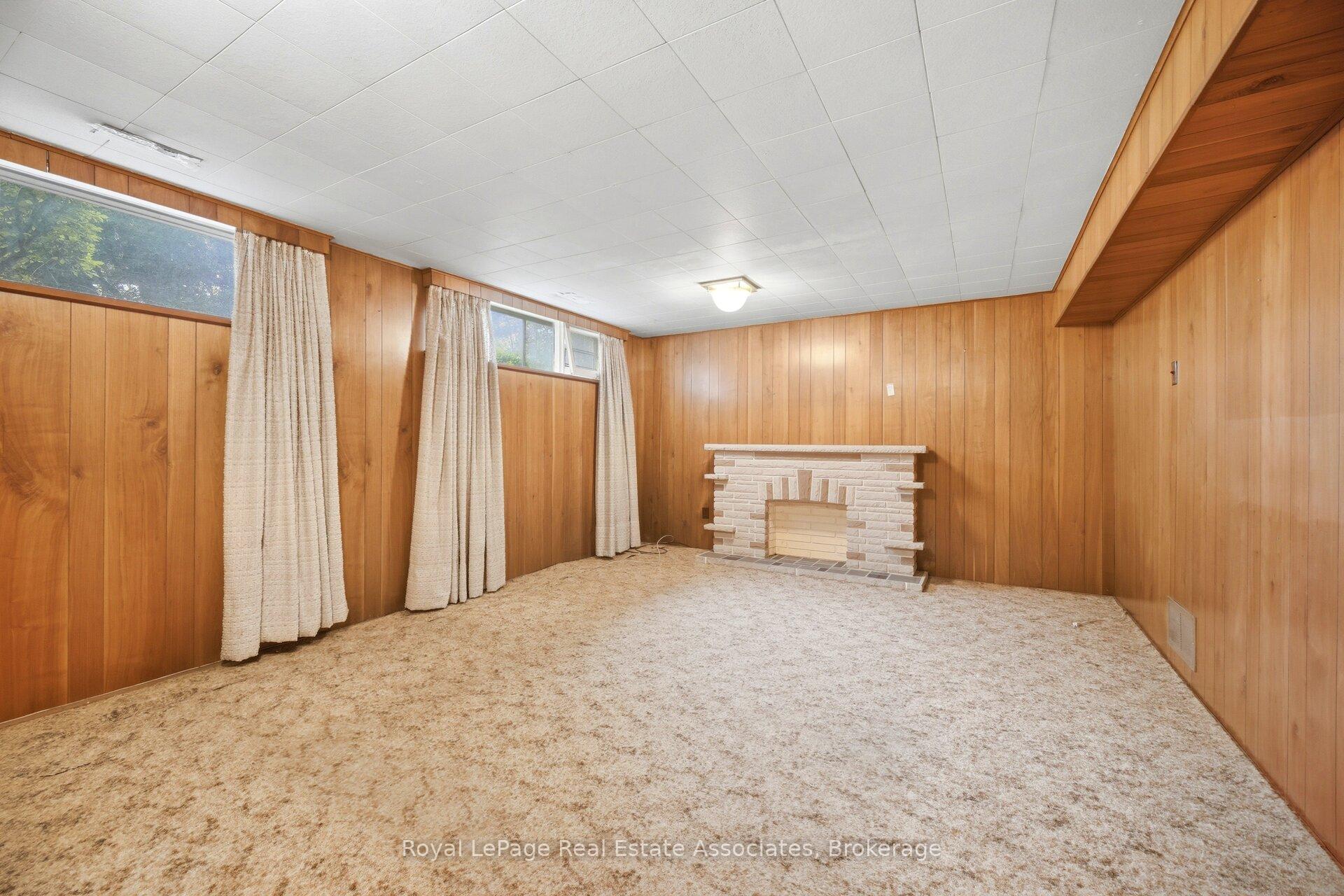 Photo 41 of 193 Kingsview Boulevard, Etobicoke, Kingsview Village-The Westway — HOMEH