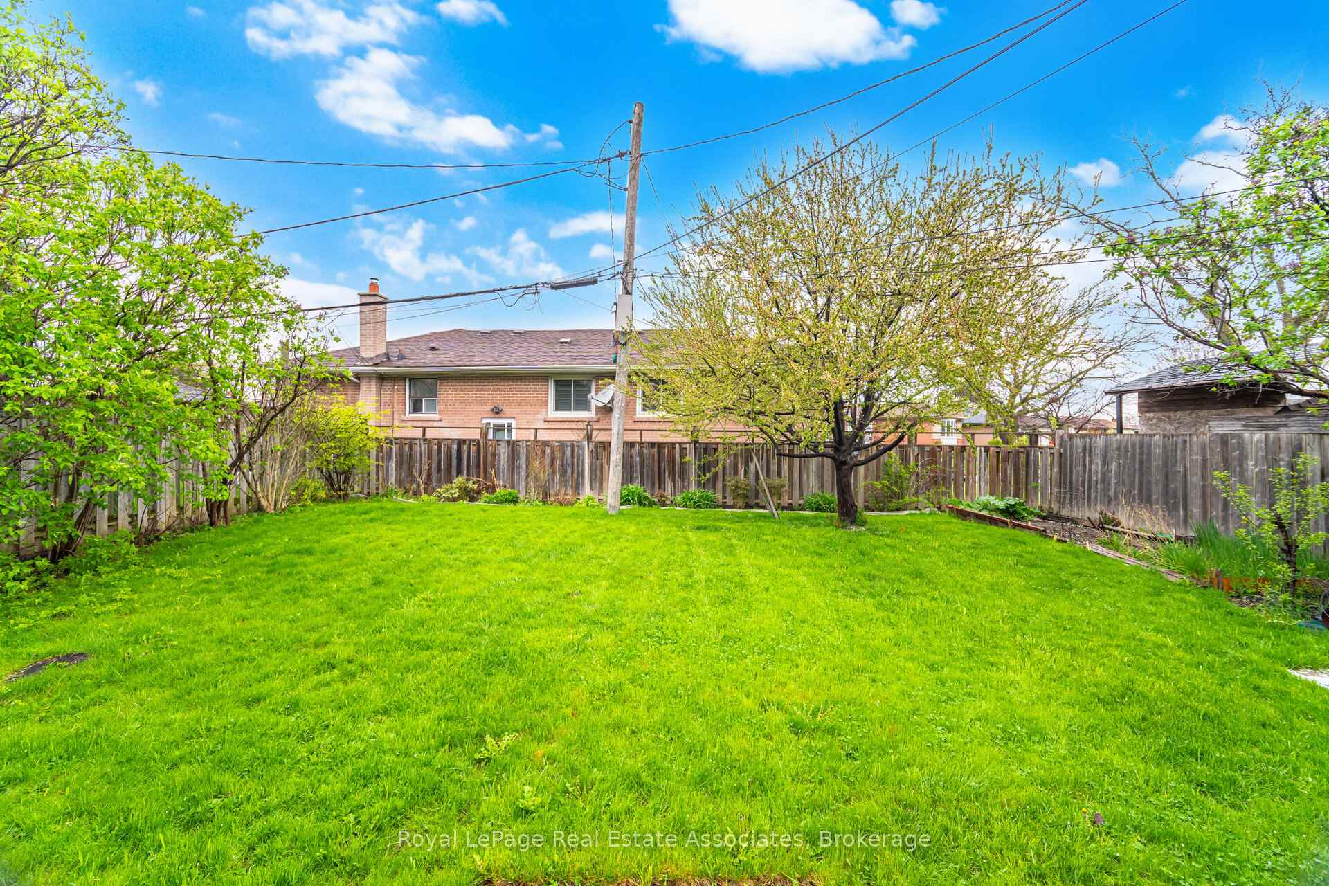Photo 49 of 193 Kingsview Boulevard, Etobicoke, Kingsview Village-The Westway — HOMEH
