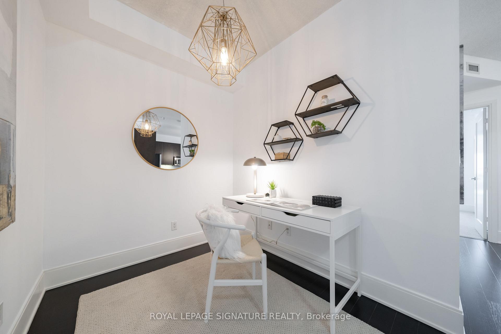 Photo 6 of Unit 1901, 25 Broadway Avenue, Toronto, Mount Pleasant West — HOMEH