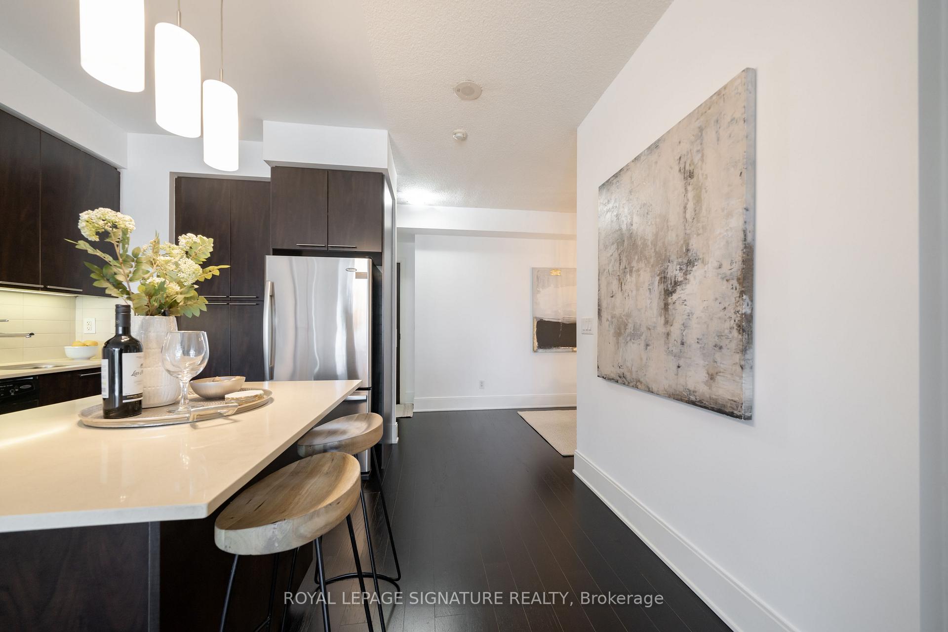 Photo 8 of Unit 1901, 25 Broadway Avenue, Toronto, Mount Pleasant West — HOMEH
