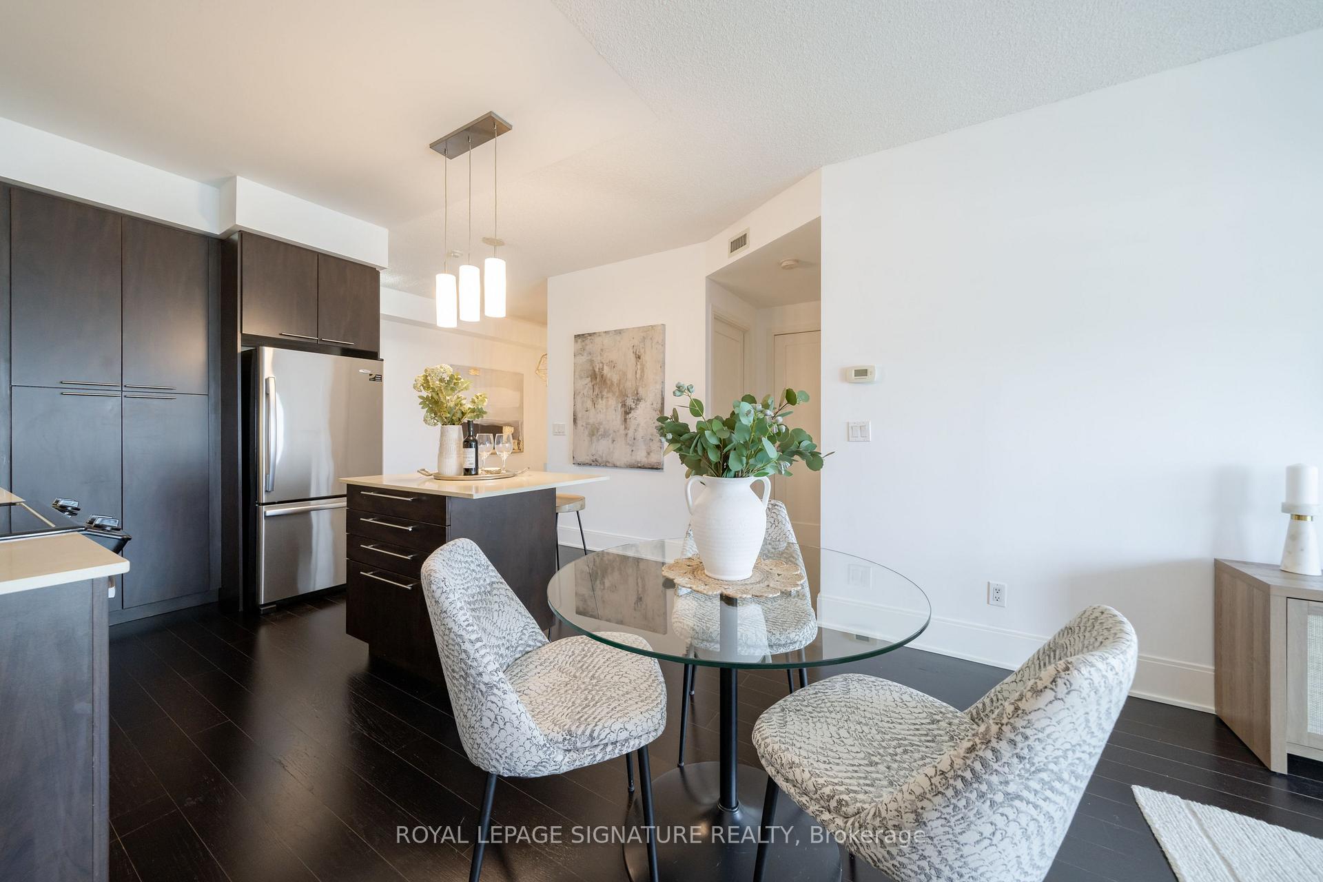 Photo 17 of Unit 1901, 25 Broadway Avenue, Toronto, Mount Pleasant West — HOMEH