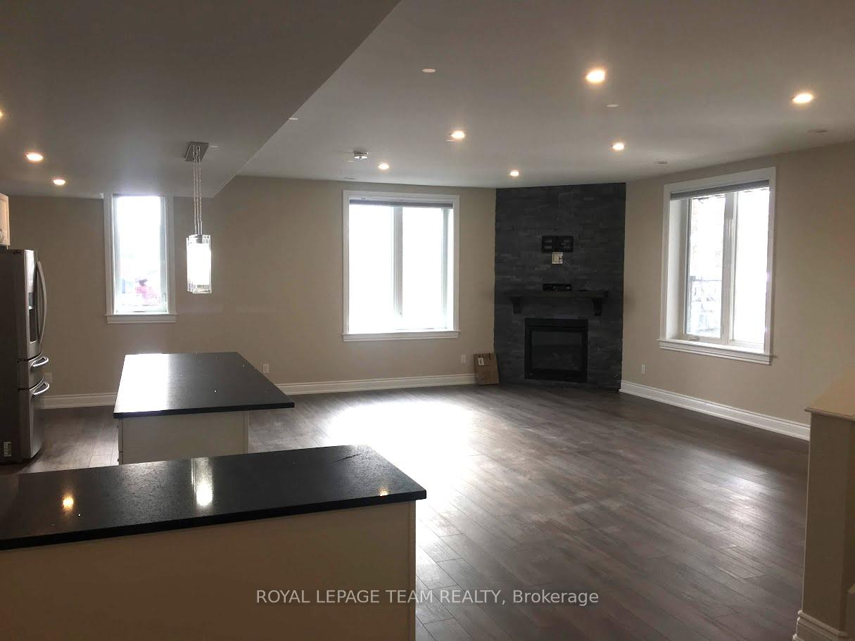 Photo 6 of Unit B, 1929 River Road, Ottawa, Manotick East to Manotick Station — HOMEH