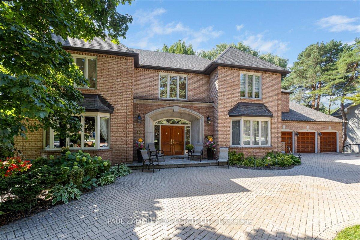 Photo 2 of 12 Old English Lane, Markham, Bayview Glen — HOMEH