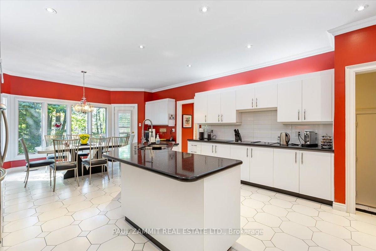 Photo 9 of 12 Old English Lane, Markham, Bayview Glen — HOMEH