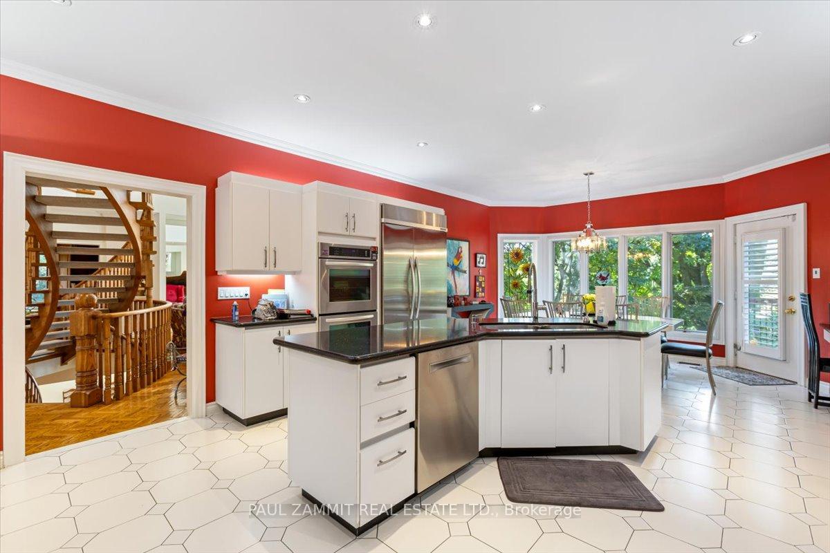 Photo 10 of 12 Old English Lane, Markham, Bayview Glen — HOMEH