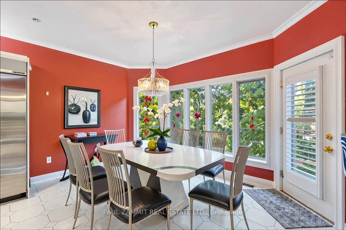 Photo 11 of 12 Old English Lane, Markham, Bayview Glen — HOMEH