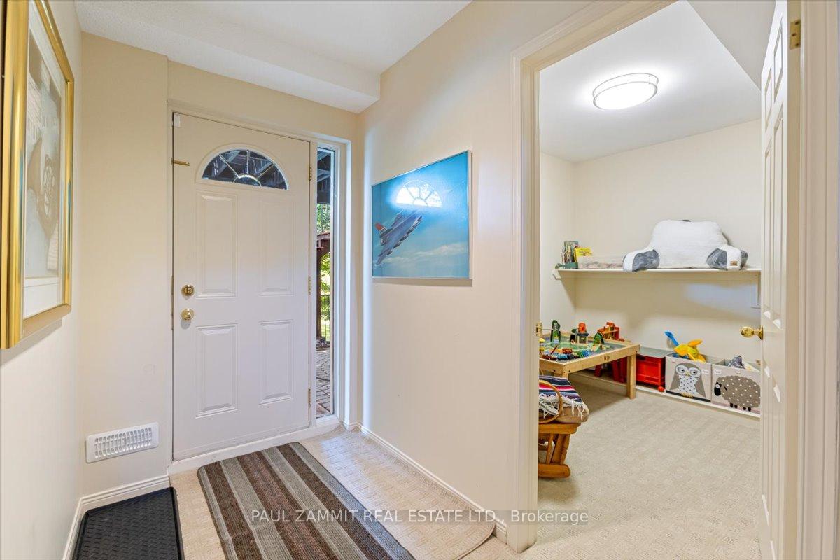 Photo 35 of 12 Old English Lane, Markham, Bayview Glen — HOMEH