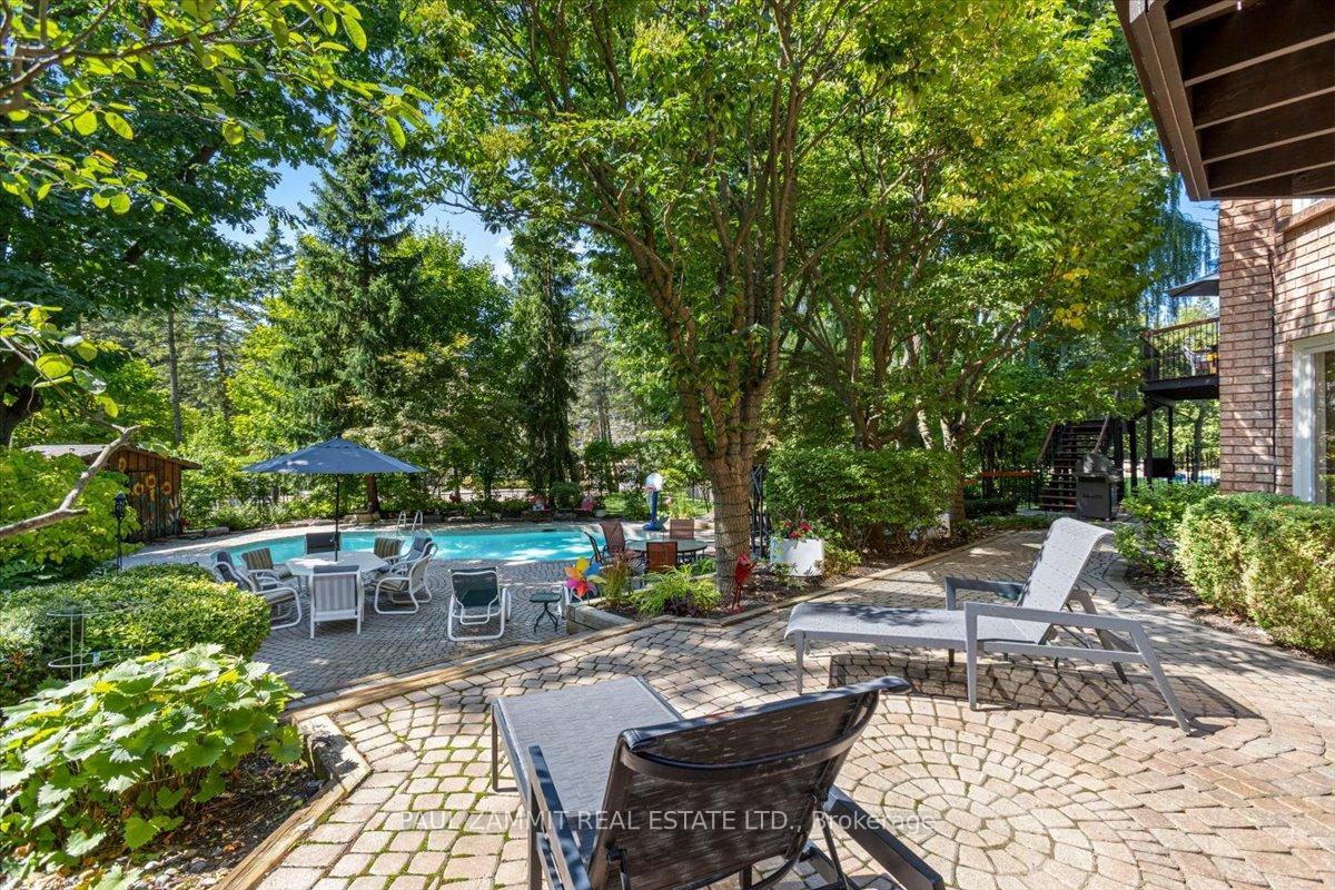 Photo 38 of 12 Old English Lane, Markham, Bayview Glen — HOMEH