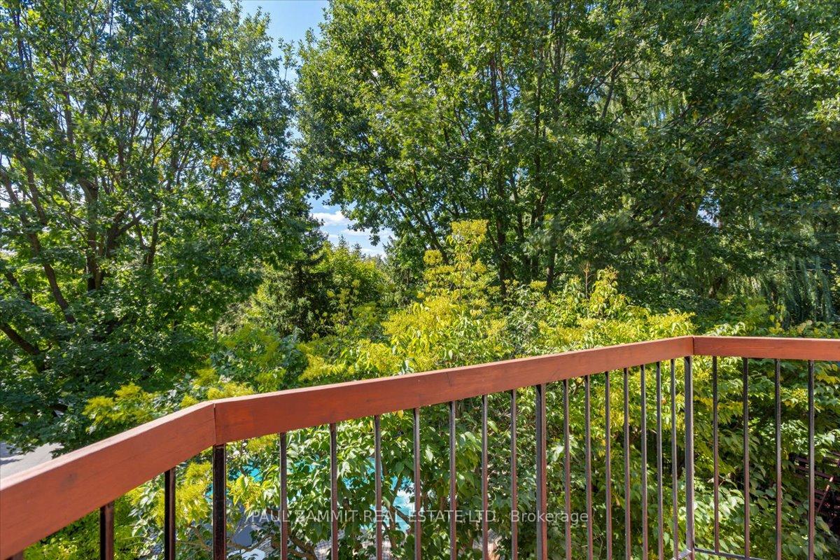 Photo 43 of 12 Old English Lane, Markham, Bayview Glen — HOMEH