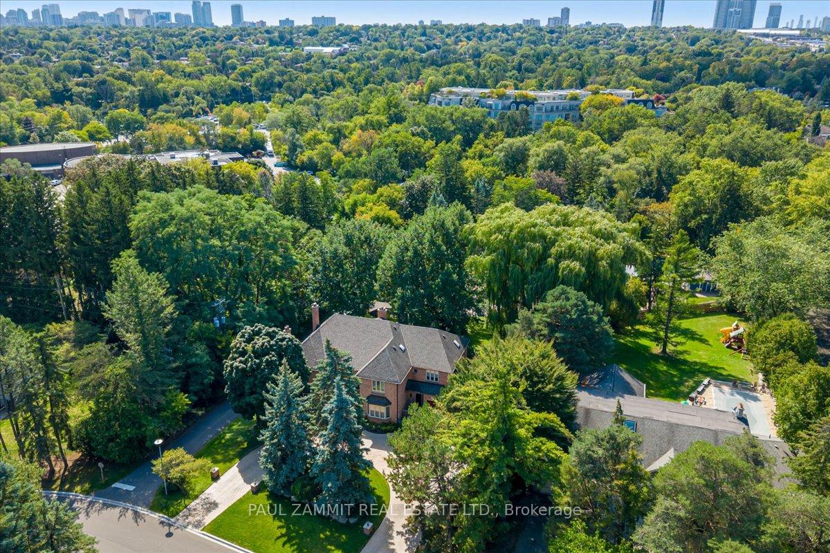 Photo 45 of 12 Old English Lane, Markham, Bayview Glen — HOMEH