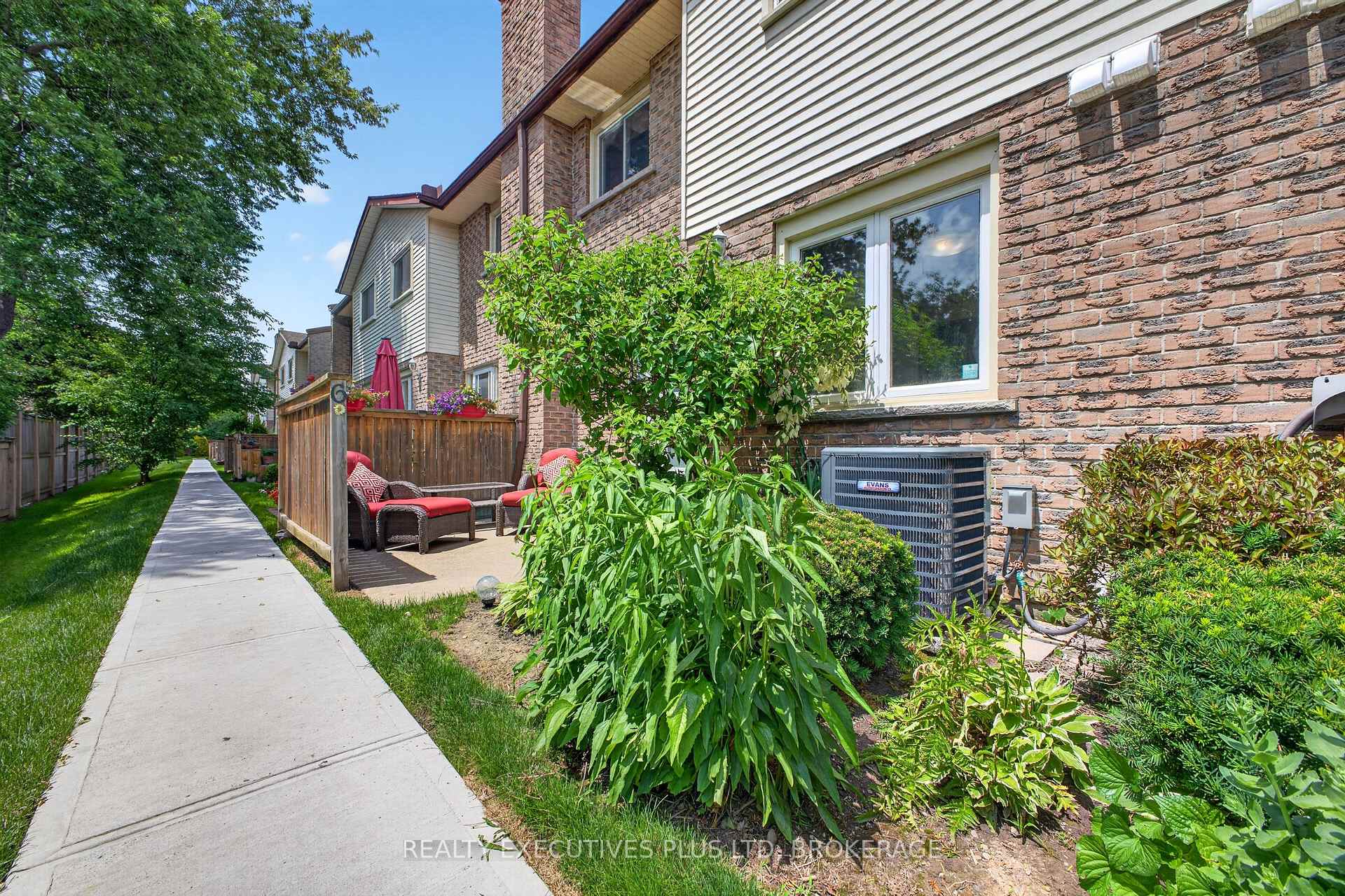 Photo 31 of Unit 6, 6044 Swayze Drive, Niagara Falls, Church's Lane — HOMEH