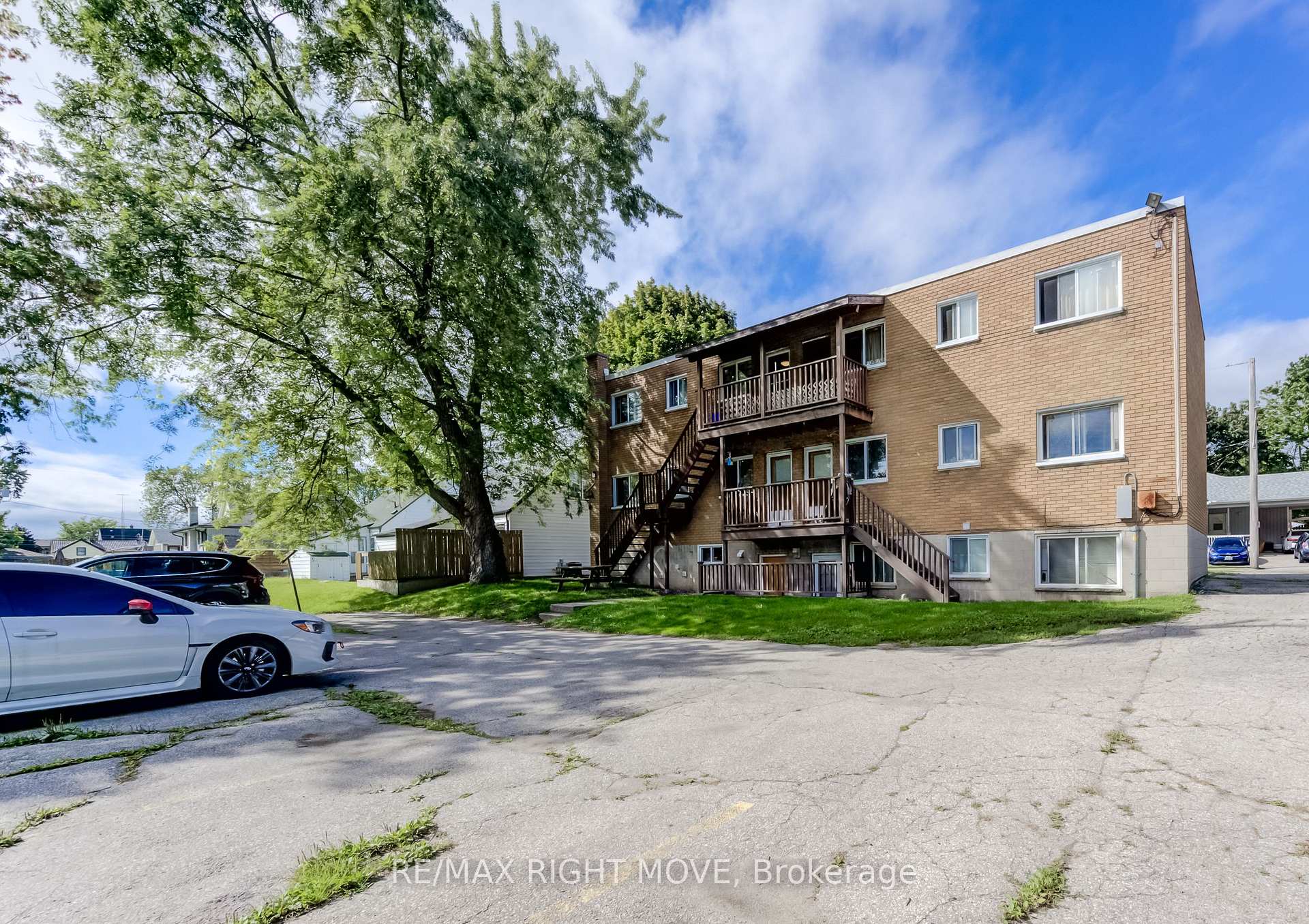 Photo 3 of 125 Schlueter Street, Cambridge, Preston North — HOMEH