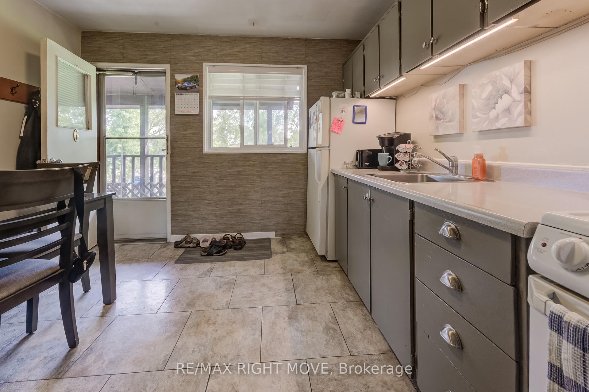 Photo 5 of 125 Schlueter Street, Cambridge, Preston North — HOMEH