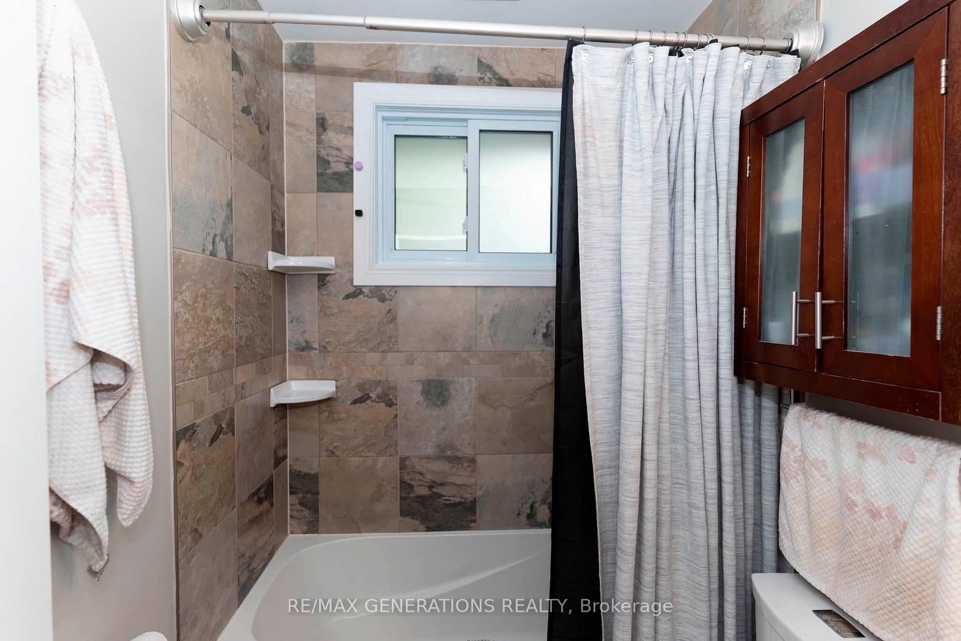 Photo 28 of 473 Tupper Street, Thunder Bay, College Heights — HOMEH