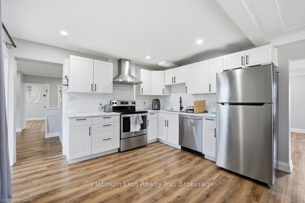 Photo 5 of Unit 2, 773 Lawrence Road, Hamilton, Bartonville — HOMEH