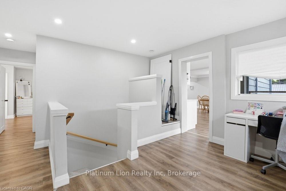Photo 9 of Unit 2, 773 Lawrence Road, Hamilton, Bartonville — HOMEH