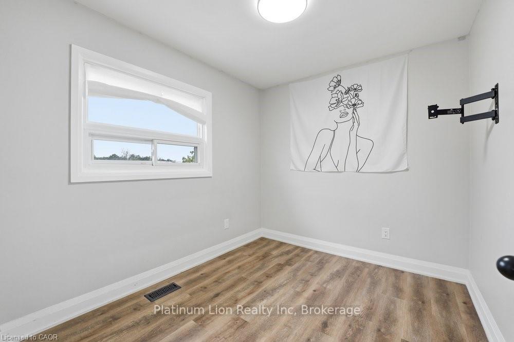 Photo 11 of Unit 2, 773 Lawrence Road, Hamilton, Bartonville — HOMEH