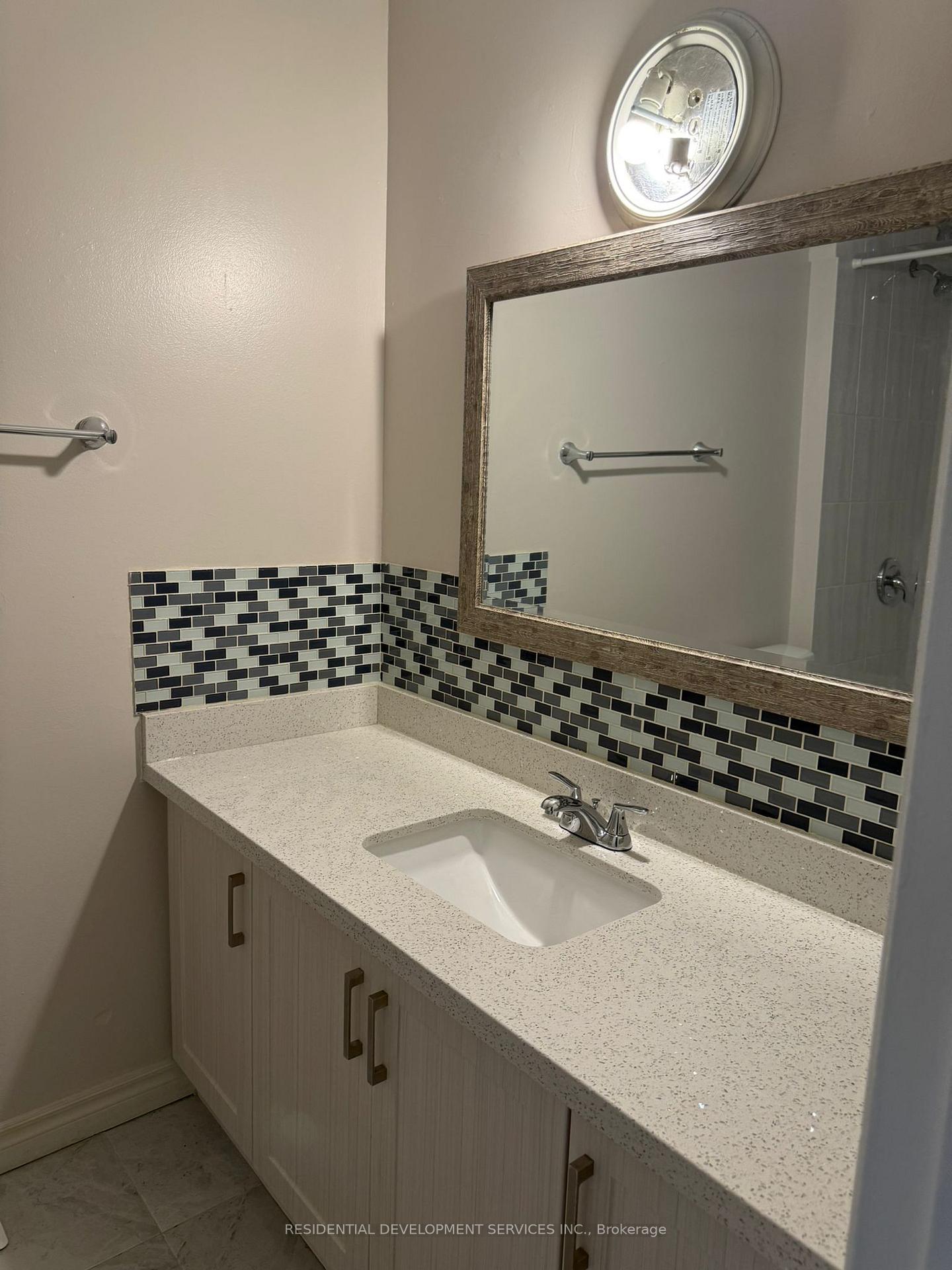 Photo 10 of 659 Gibb Street, Oshawa, Vanier — HOMEH