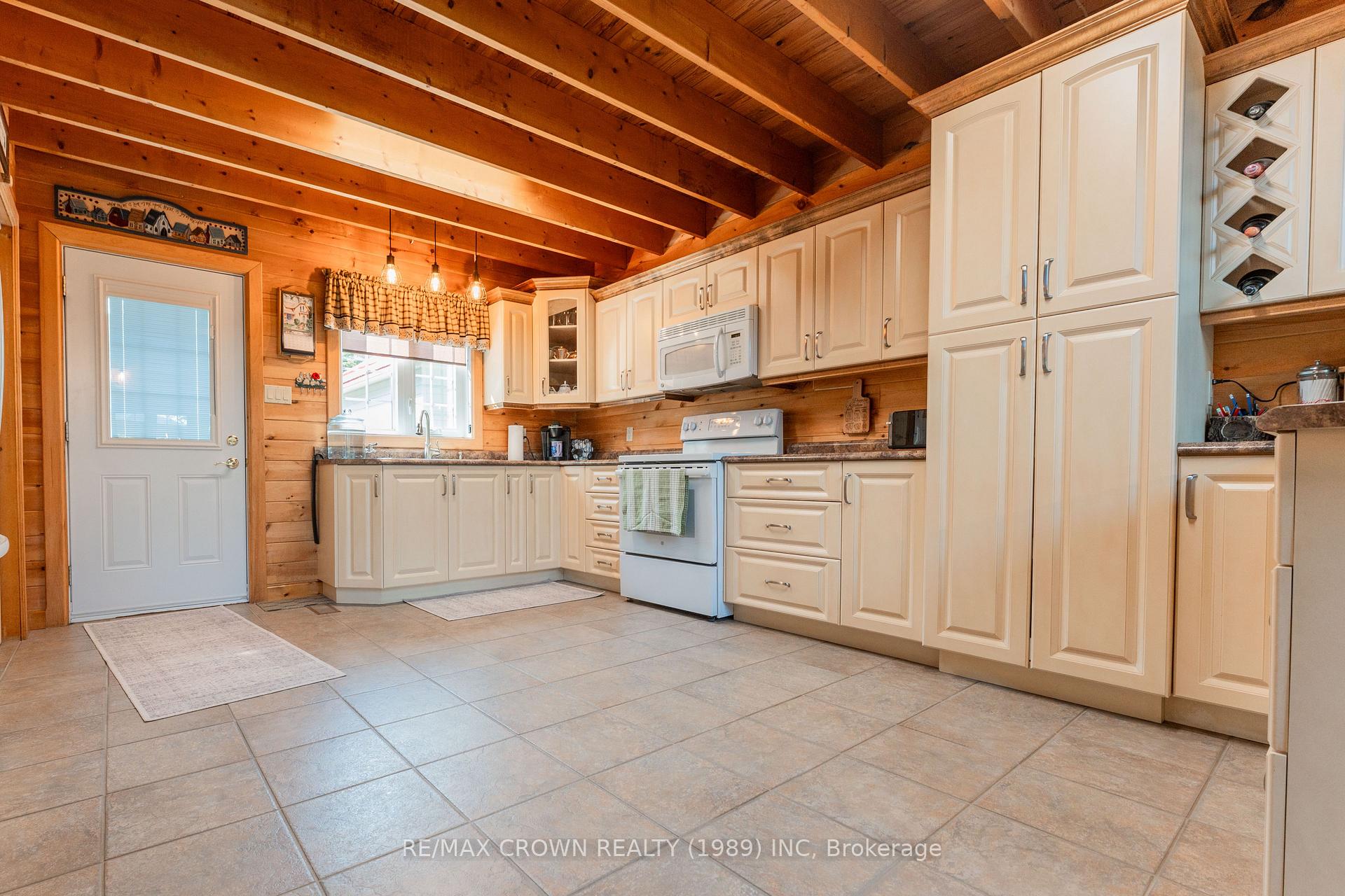 Photo 14 of Unit Moonbeam, 33 Sailing Club Road, Kapuskasing — HOMEH