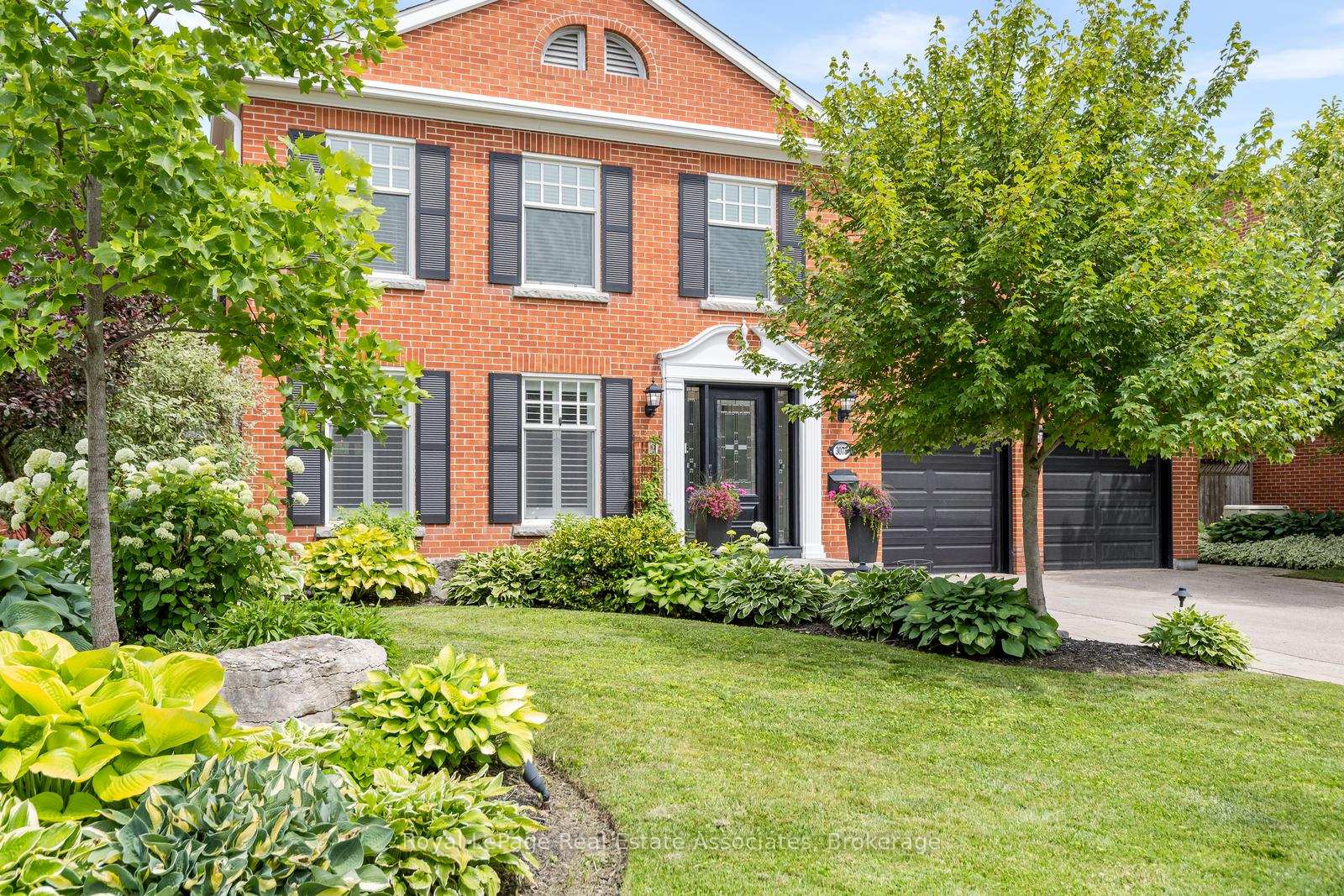 Photo 1 of 3075 Council Ring Road, Mississauga, Erin Mills — HOMEH