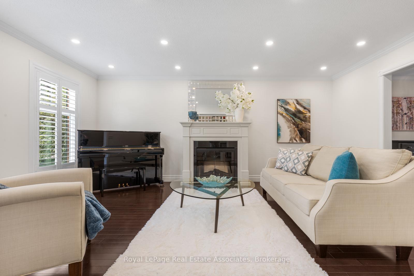 Photo 8 of 3075 Council Ring Road, Mississauga, Erin Mills — HOMEH