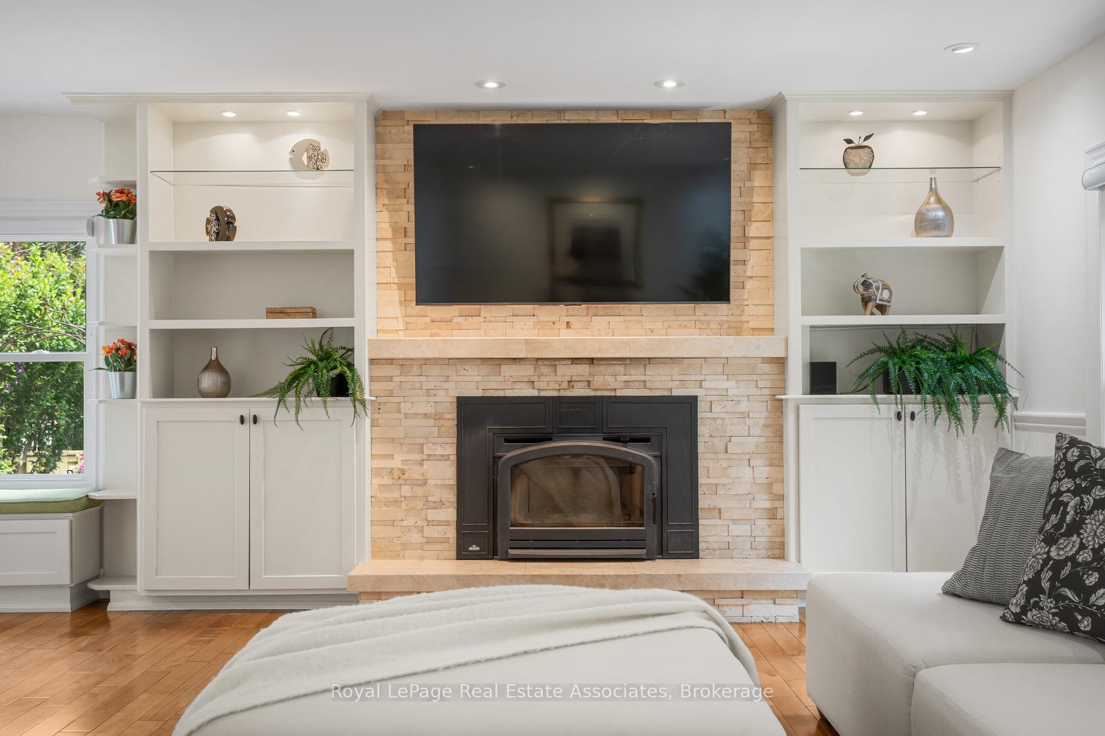 Photo 13 of 3075 Council Ring Road, Mississauga, Erin Mills — HOMEH