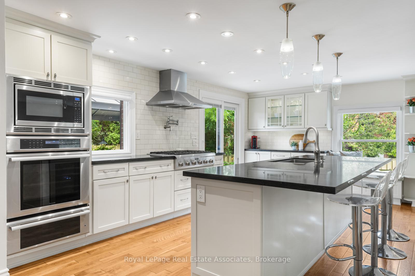 Photo 17 of 3075 Council Ring Road, Mississauga, Erin Mills — HOMEH