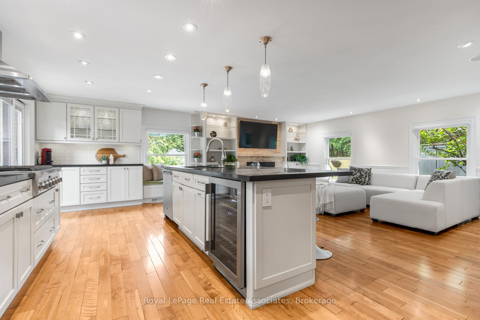 Photo 20 of 3075 Council Ring Road, Mississauga, Erin Mills — HOMEH