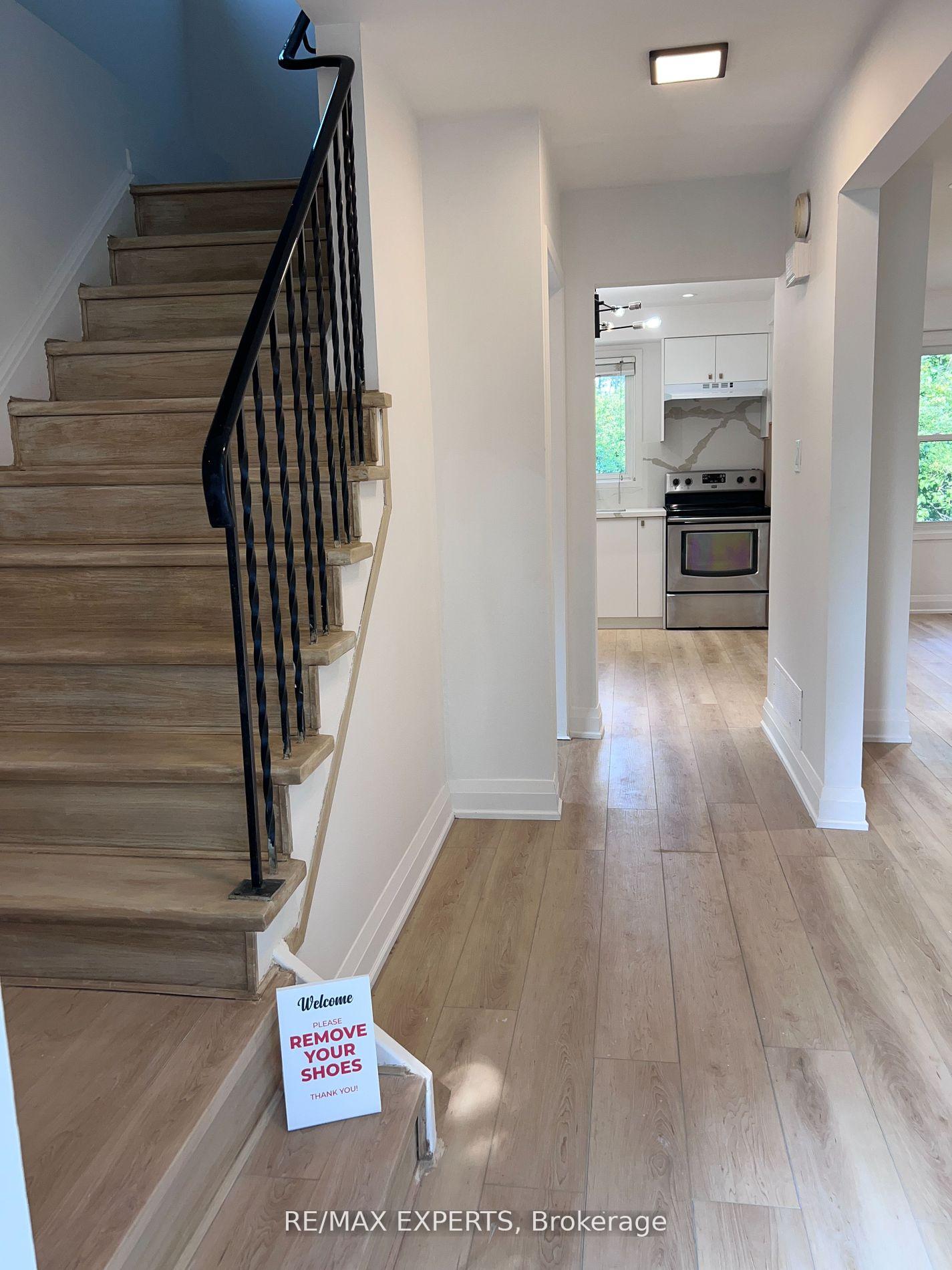 Photo 4 of 103 Guthrie Crescent, Whitby, Lynde Creek — HOMEH