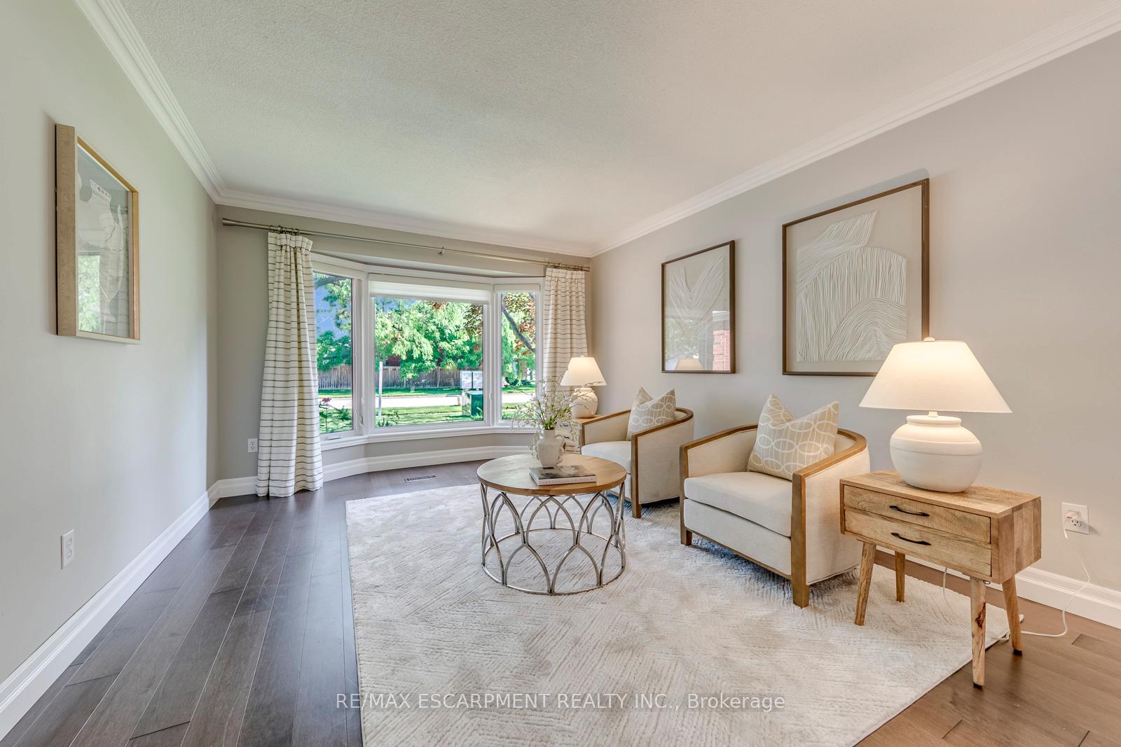 Photo 6 of 1633 Greenbriar Drive, Oakville, Glen Abbey — HOMEH