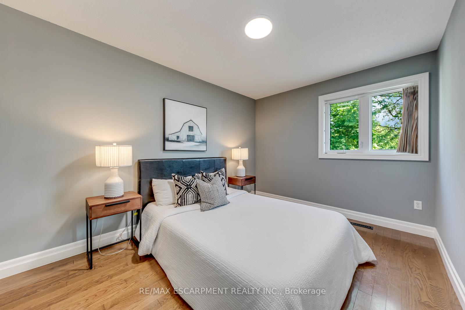 Photo 27 of 1633 Greenbriar Drive, Oakville, Glen Abbey — HOMEH
